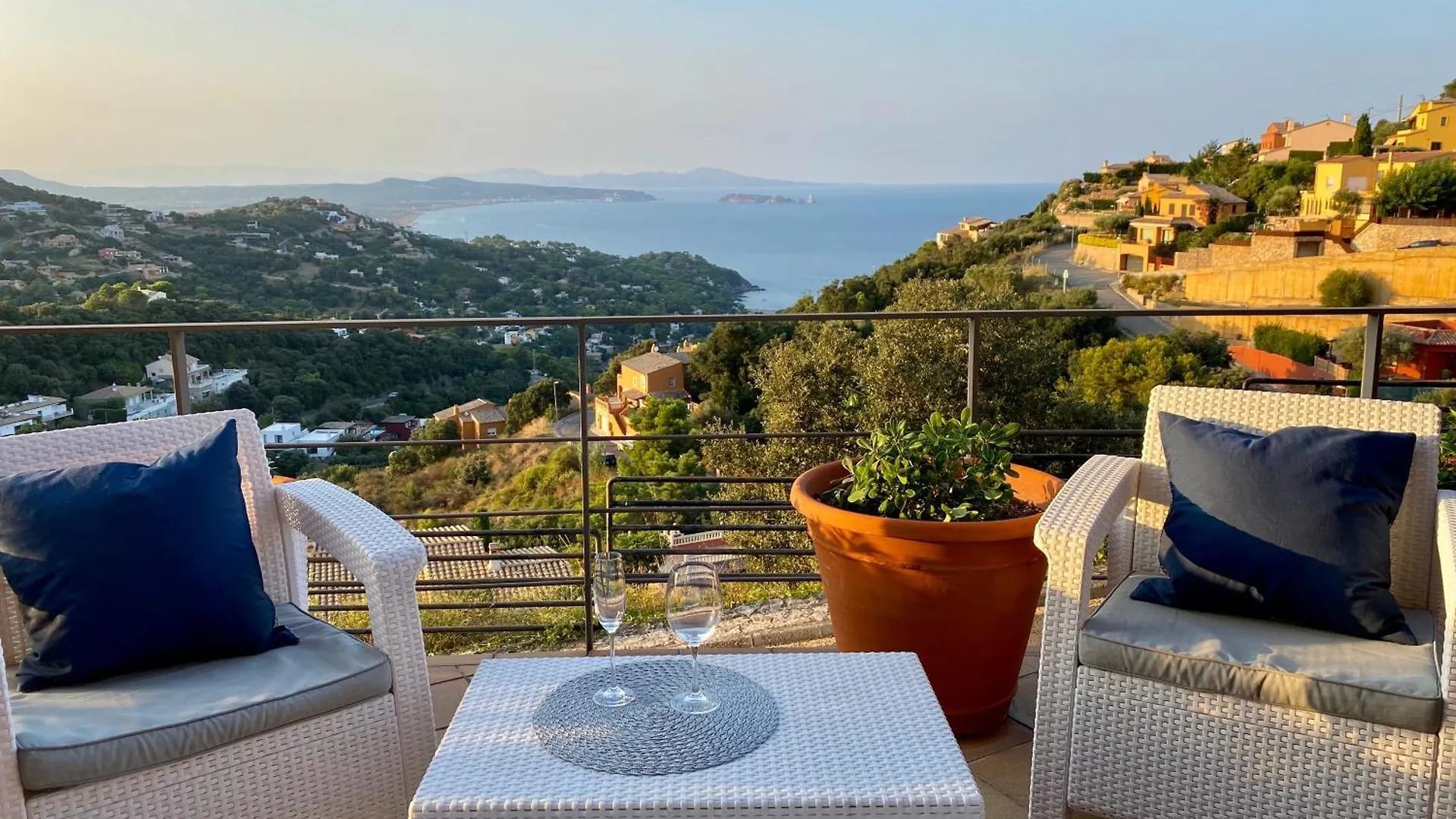Impresionantes Vistas Mar En El Centro De Begur Appartement